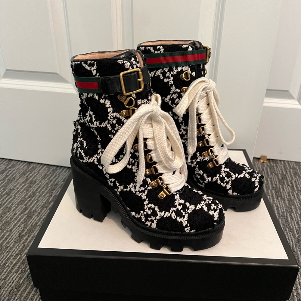 Womens Gucci boots with original box , worn once